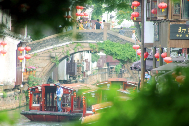 江苏苏州“水上游”为游客夏日添凉意