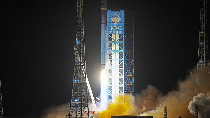 我国成功发射卫星互联网低轨27组卫星