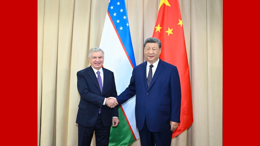 习近平会见乌兹别克斯坦总统米尔济约耶夫