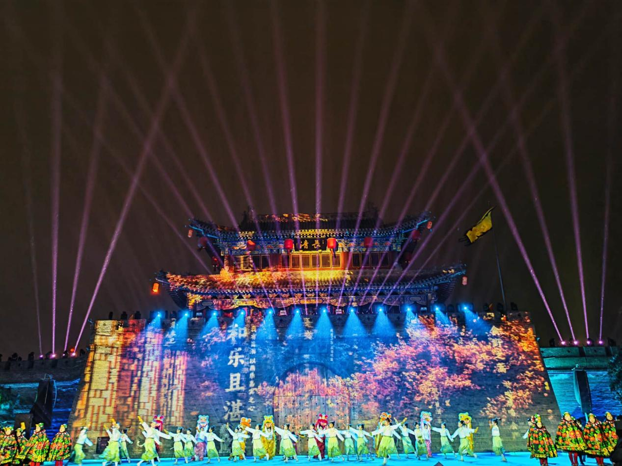 第十八届中原（鹤壁）民俗文化节在浚县古城启幕