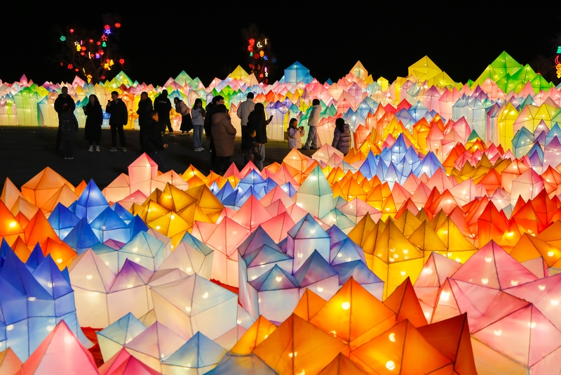 山西运城：赏花灯 迎佳节