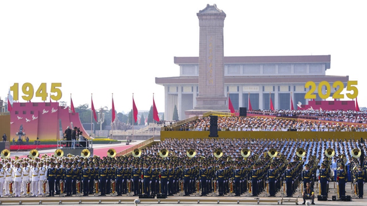 全球多国媒体聚焦九三阅兵：令人震撼