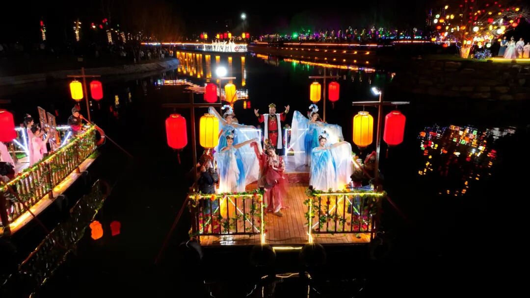 春节来淇县沬水河打卡“水上春晚”