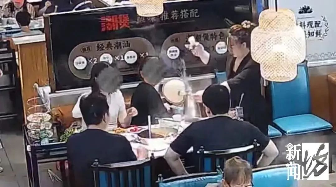 事发上海一商场！女子至今惊魂未定：火锅店整壶高汤翻倒，3岁女儿和母亲二度烫伤插图9