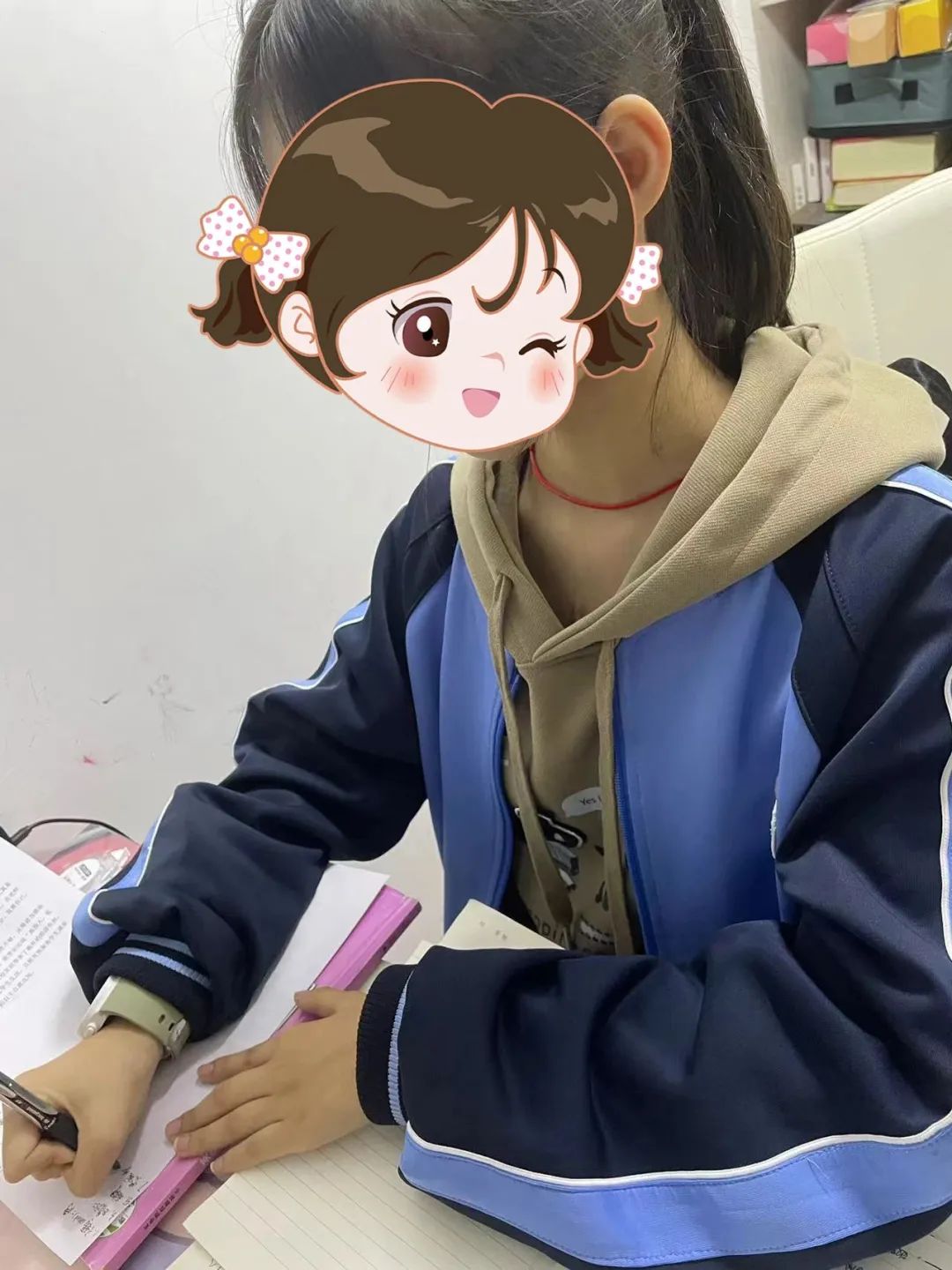 佩戴人工心脏上考场的女孩，中考喜提692分！插图1