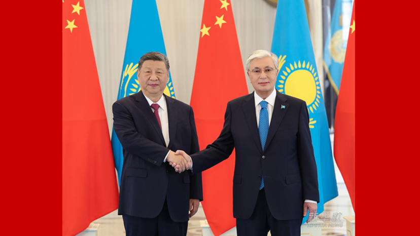习近平同哈萨克斯坦总统托卡耶夫举行会谈