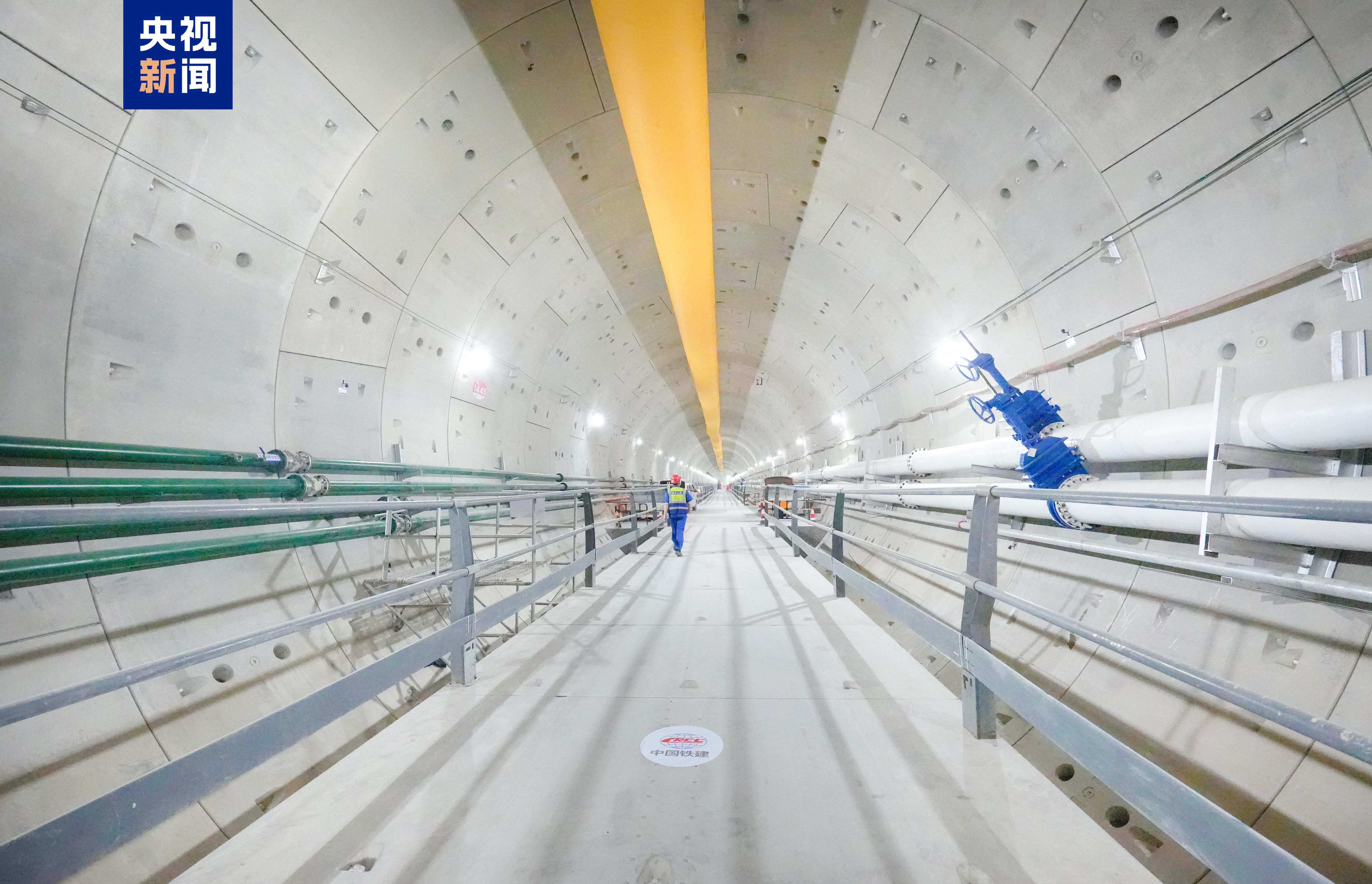 南京地铁4号线二期过江隧道施工进展顺利,成功实现全面贯通 南京地铁4号线二期过江隧道施工进展顺利,成功实现全面贯通