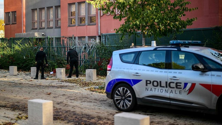 法国一贵金属精炼厂遭武装抢劫 近亿元金条被抢