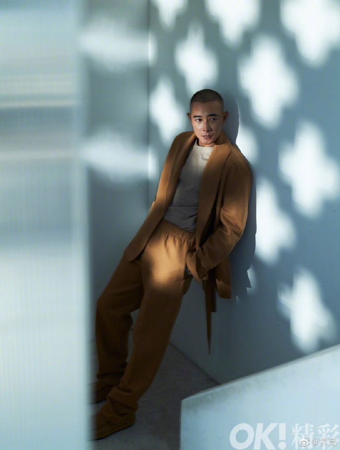 罗晋写真大片曝光 五官硬朗帅气十足