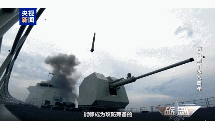 它是航母編隊的“帶刀侍衛”，以一對二逼退外艦！波音大還是空客飛機大