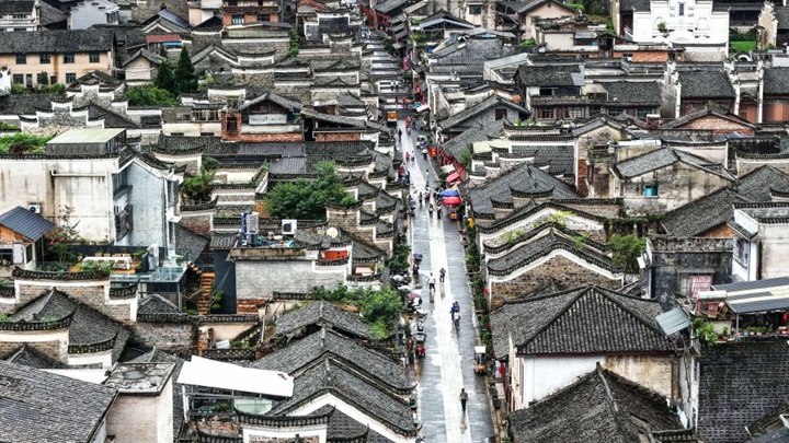 一条“红军街”，90余载征程兴侗乡