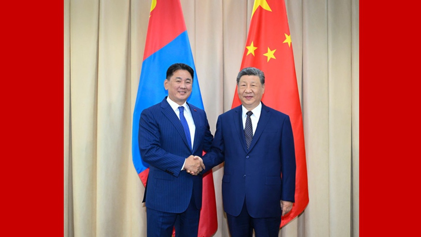 习近平会见蒙古国总统呼日勒苏赫
