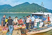 “水果班船”助农增收