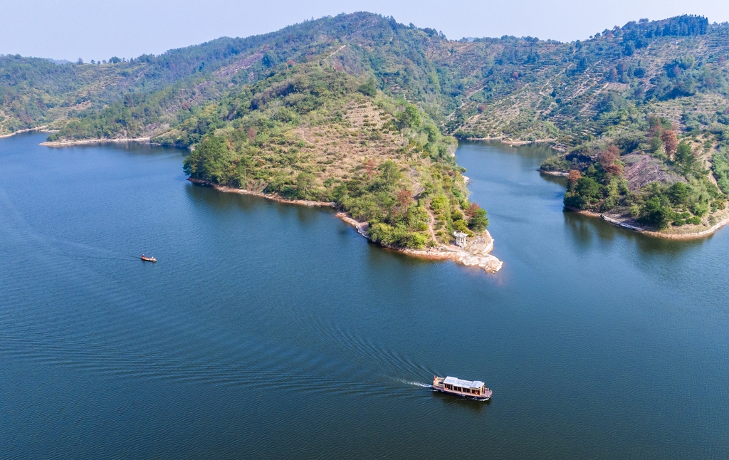 江西南丰:蜜桔湖 生态游