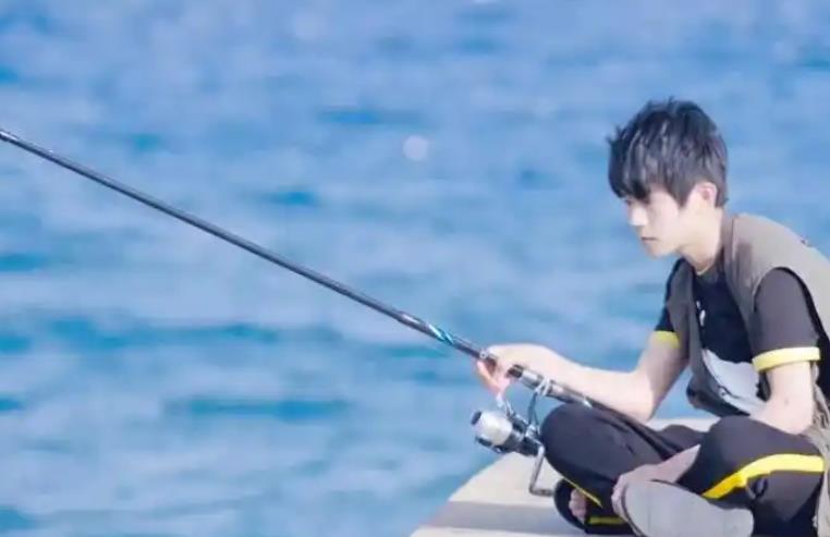 “钓系青年”火了，彰显休闲经济创新
