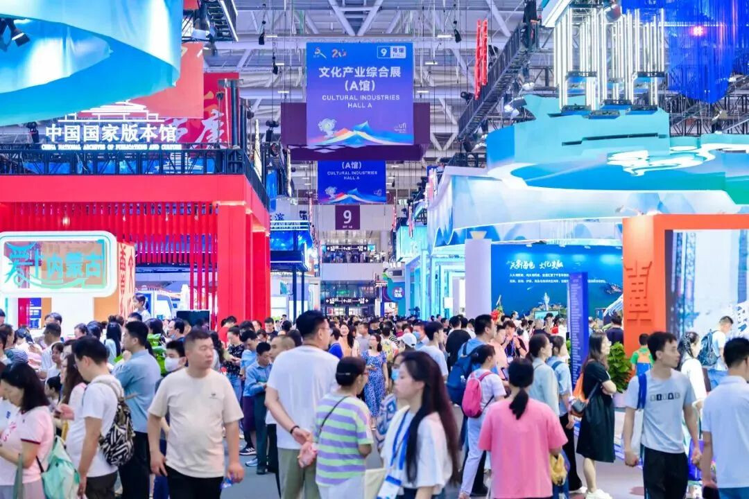 好评中国|展望2025:文化如春风化雨滋养民众心灵 好评中国|展望2025:文化如春风化雨滋养民众心灵