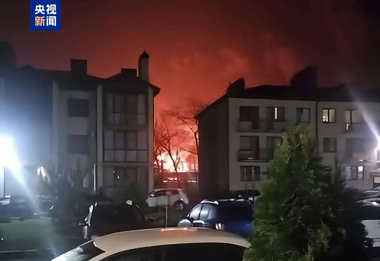 乌方宣布对俄境内多个重要目标发动打击行动