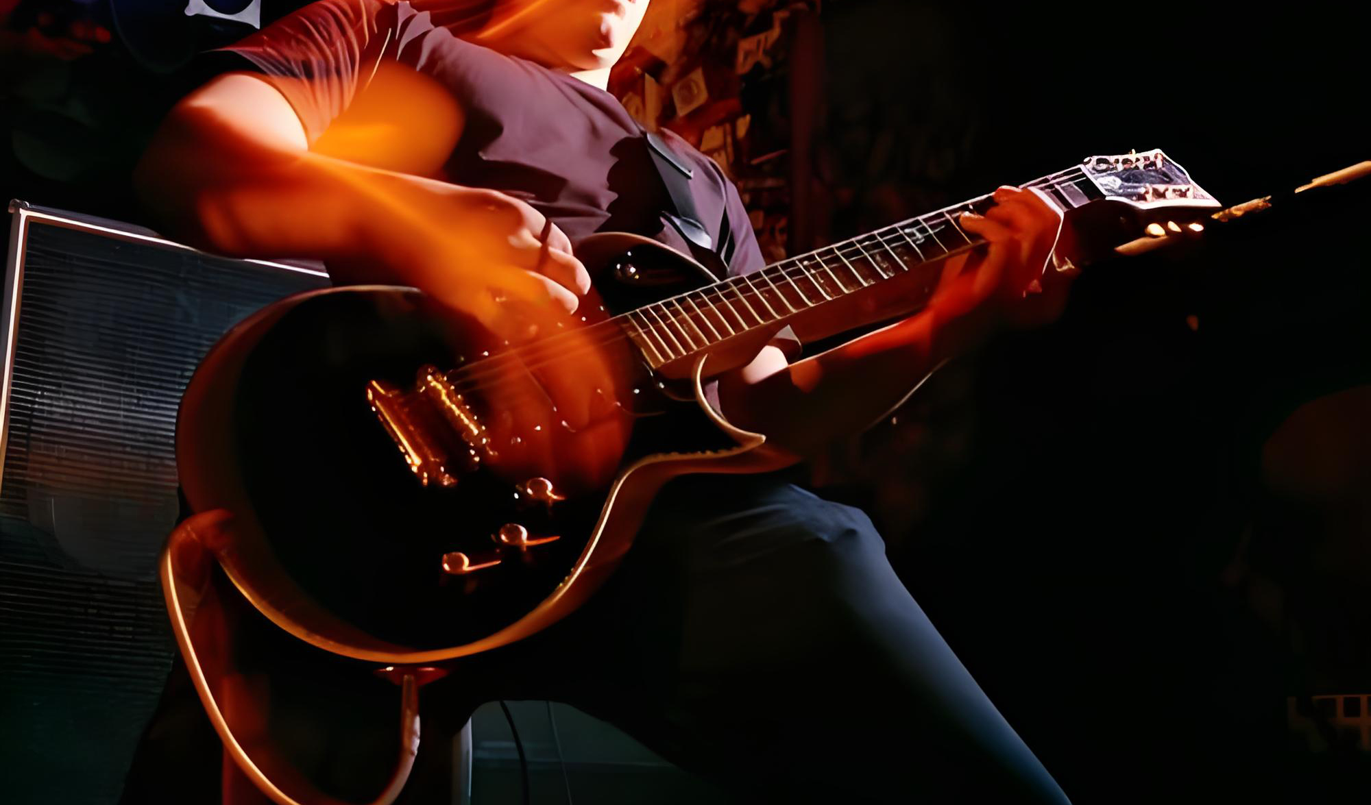 英国甲壳虫乐队主唱吉他或拍超500万元