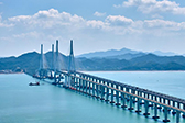 国内首条跨海市域铁路通车运营