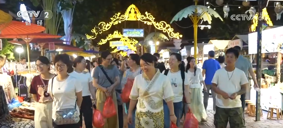 “科技感”“体验感”成文旅新关键词 花样“夜”态圈粉游客“住下来、细细品”插图8