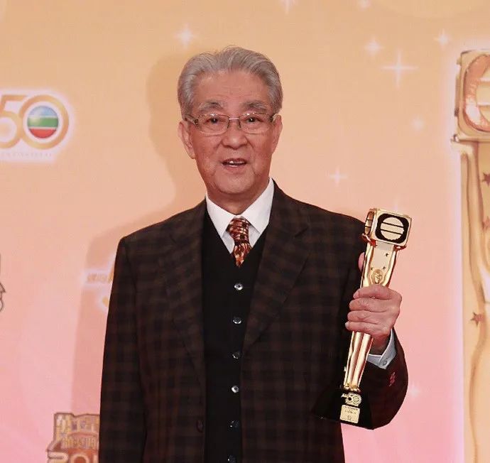 TVB“御用爷爷”周骢去世，享年92岁，5年前退休，曾出演《溏心风暴》《倚天屠龙记》插图