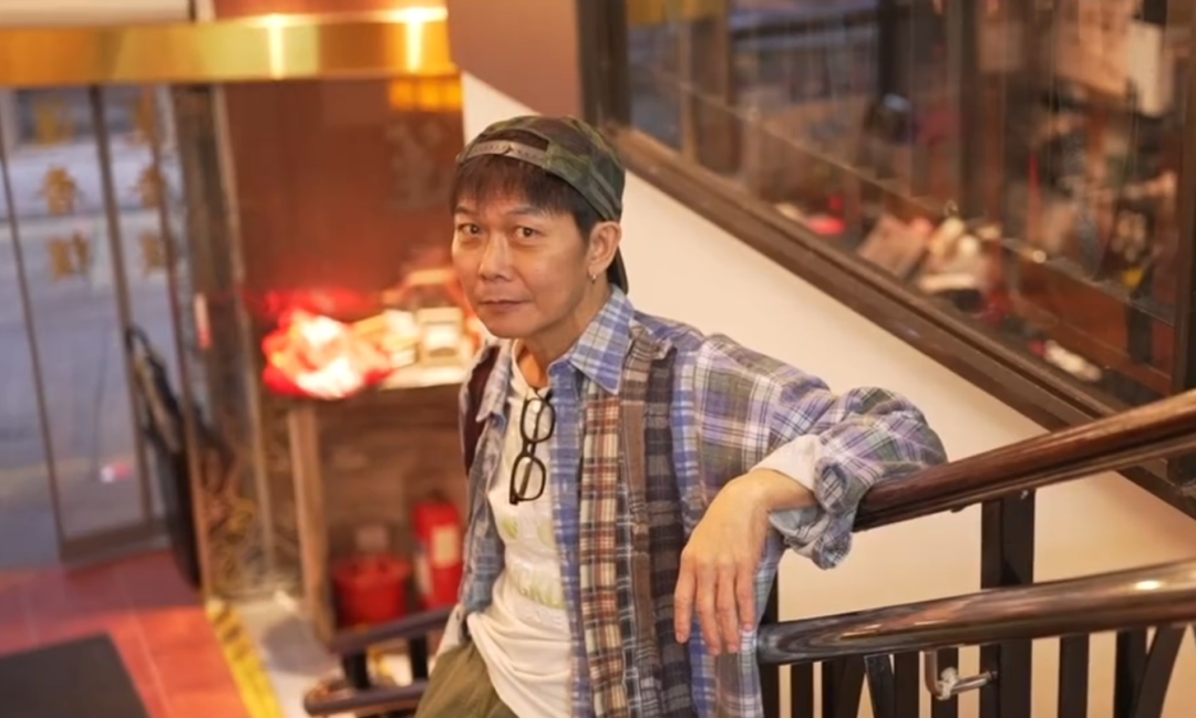 香港演员钱小豪回应剃光头：“没有生病，只是护理头发” ，目前已定居广东中山插图3