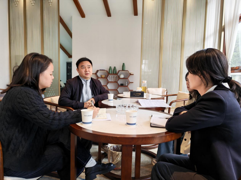 四川省广元市朝天区：“营商进协会”现场解难题