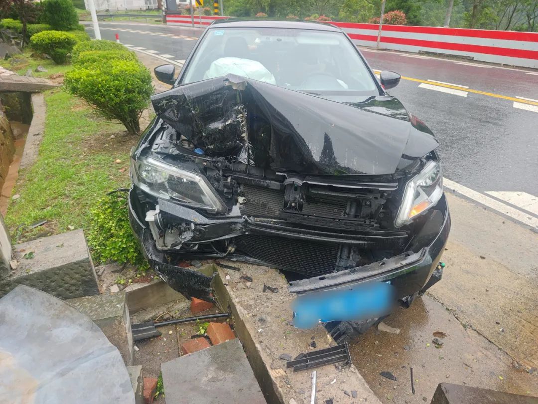 醉驾出车祸后竟然“偷梁换柱”！为逃避处罚找好友来为其顶包被交警识破插图1
