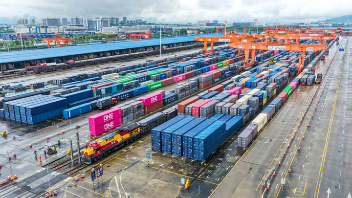 重庆西部陆海新通道一季度运量同比增幅超30%