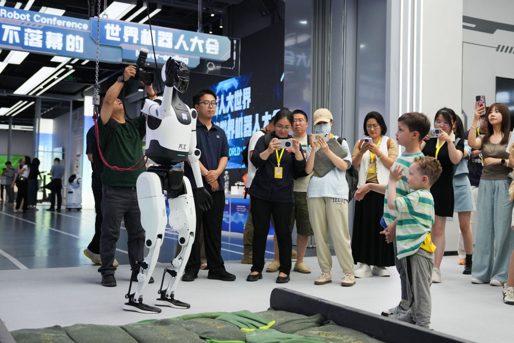 【51cg吃瓜】提振作用超預(yù)期 轎車置換補(bǔ)助下半年有望再發(fā)力