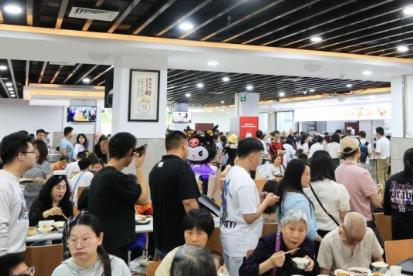 一只卤鹅烹出城市发展新味道