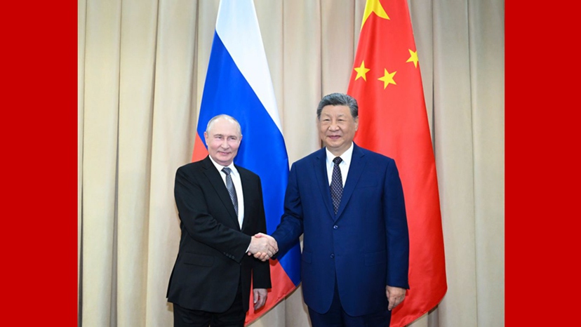 习近平会见俄罗斯总统普京