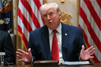 特朗普又开怼：英国航母就是“玩具”