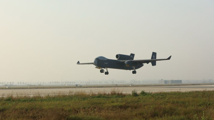 堪称“六边形战士”，国产“九天”无人机首飞成功