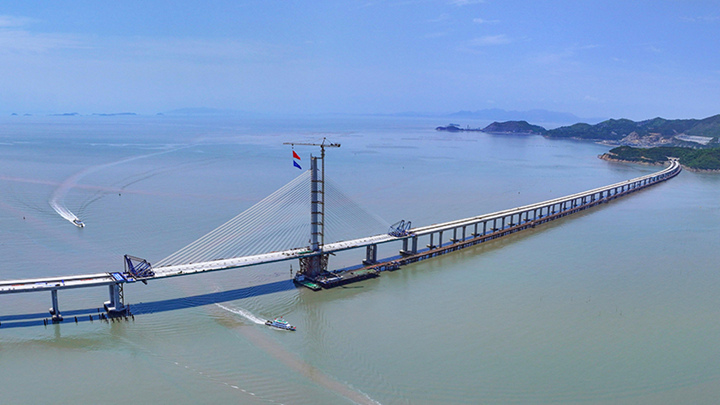 浙江温州：洞头峡跨海大桥合龙