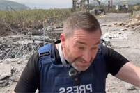 惊险一幕！俄媒记者报道时遭以军导弹袭击