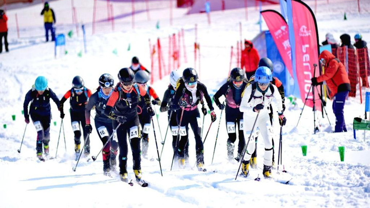 滑雪登山亚锦赛中国队包揽全部奖牌