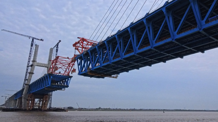 崇启公铁长江大桥即将合龙