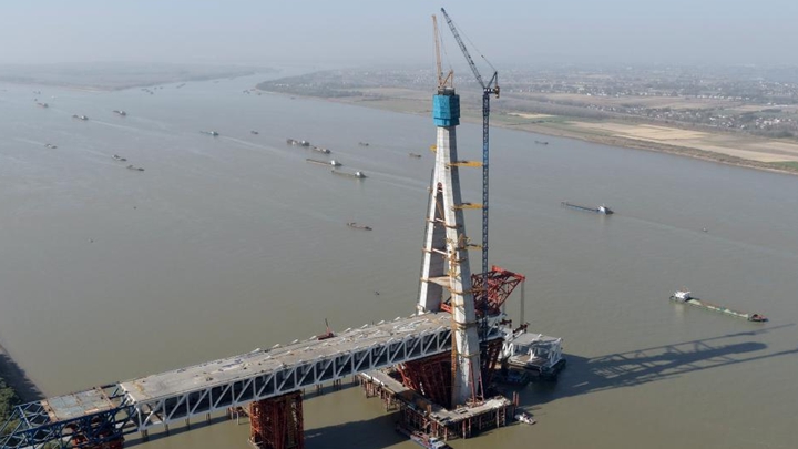 池州长江公铁大桥建设进展顺利