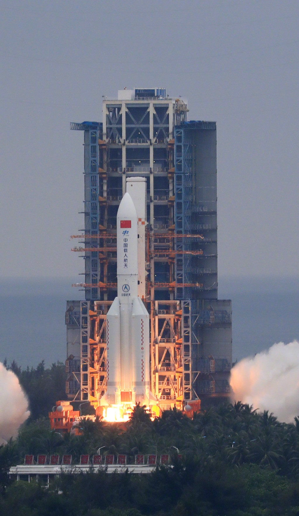 中国航天科技集团八院空间站核心舱资源舱总装主任设计师吴金花介绍