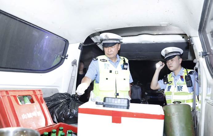 重庆高新区持续开展机动车非法营运整治交通安全执法行动
