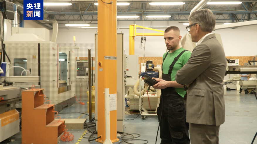 图片[1]-中东局势紧张为什么塑料袋先受影响？石油其实和你的日常生活息息相关-华闻时空