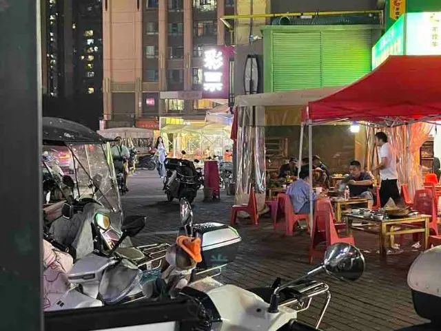 心疼！昆明8岁娃遭醉汉误伤，颅骨粉碎性骨折！警方：嫌疑人被刑拘插图2