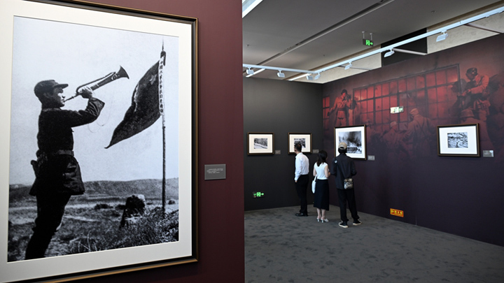 “国社之镜·世纪光影之人民必胜”艺术展开展