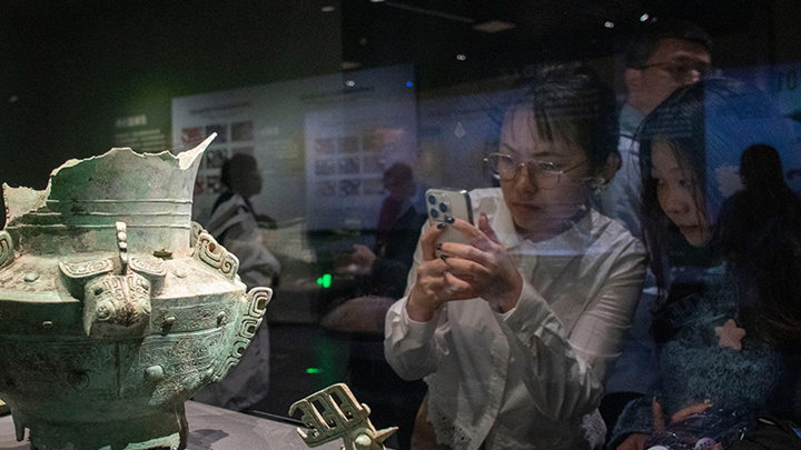 四川广汉：三星堆博物馆里感受古蜀文化魅力