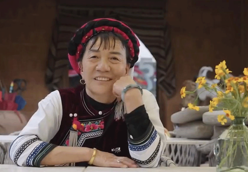 她们画画 "老"有意思了！