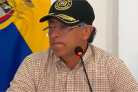 哥伦比亚总统称乘坐直升机时遭遇未遂袭击