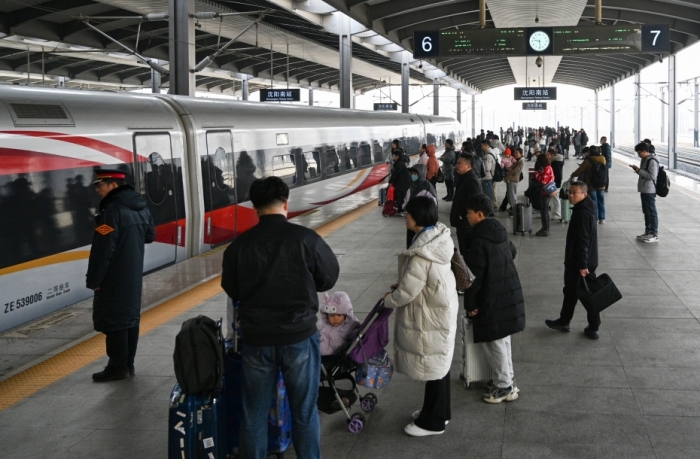 中国铁路春运发送旅客突破3亿人次