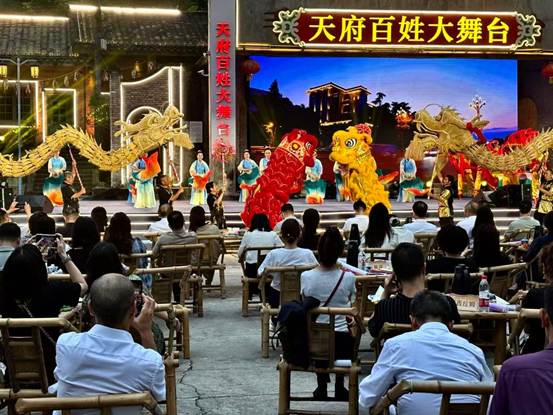 四川犍为：百姓舞台站“C位” “天府百姓大舞台”片区汇演开演