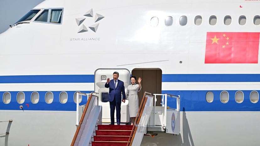习近平抵达比什凯克